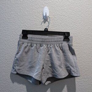 BNWOT Adidas Heather Gray Pacer Training Heather Woven Shorts - Size XS